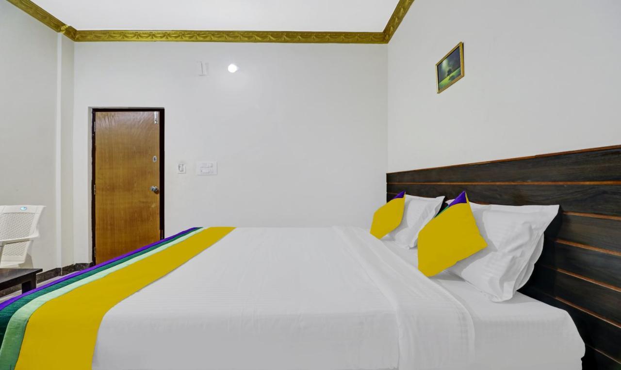 Lee Comfort Kushalnagar Ngoại thất bức ảnh